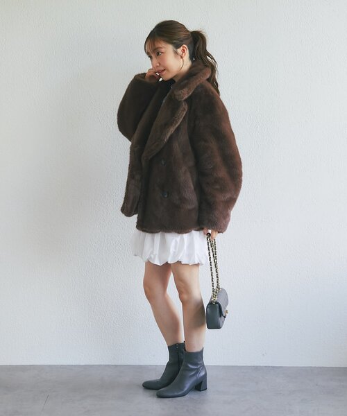 La boutique BonBon(ラブティックボンボン)の「Mink-like fauxfurピーコート(ピーコート・レディース・ブラウン/オフホワイト・FREE)」の16枚目の写真