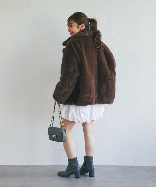 La boutique BonBon(ラブティックボンボン)の「Mink-like fauxfurピーコート(ピーコート・レディース・ブラウン/オフホワイト・FREE)」の17枚目の写真