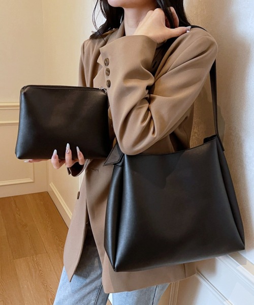 STYLEBLOCK(スタイルブロック)の「大容量ポーチ付きショルダーバッグ/A4サイズ対応(ショルダーバッグ・レディース・ブラック/ダークブラウン・FREE)」の11枚目の写真