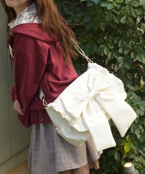 axes femme(アクシーズファム)の「撥水ナイロンリボンショルダー(ショルダーバッグ・レディース・キナリ/ブラック/ラベンダー・FREE)」の5枚目の写真