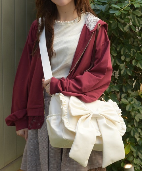 axes femme(アクシーズファム)の「撥水ナイロンリボンショルダー(ショルダーバッグ・レディース・キナリ/ブラック/ラベンダー・FREE)」の6枚目の写真