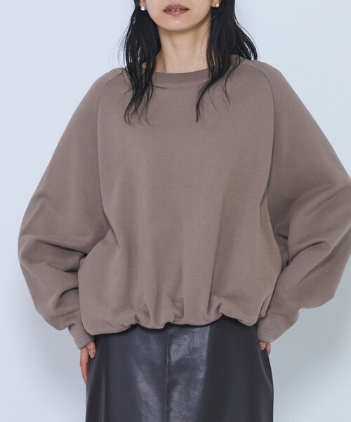 COGTHEBIGSMOKE(コグザビッグスモーク)の「<COGTHEBIGSMOKE /コグ ザ ビッグ スモーク>“OLIVER PUFFY HEM”スウェットトップス(スウェット・レディース・ライトグレー/グレイッシュベージュ・1)」の5枚目の写真