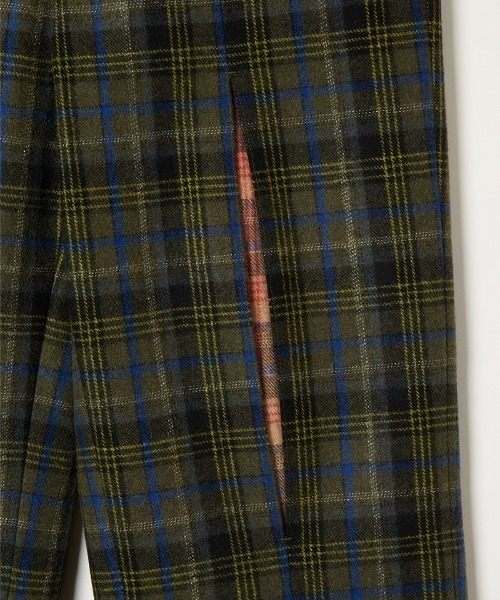 soduk（スドーク）の「“on the knee” easy trousers / オンザニーイージートラウザーズ（その他パンツ・レディース・チャコールグレー/グリーン・S/M）」の7枚目の写真