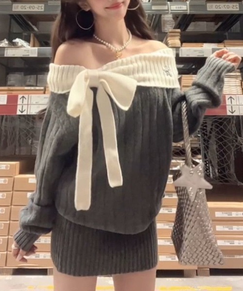 SHEPP(シープ)の「【26年秋冬新作】リボン オフショルリブニットワンピース(ワンピース・レディース・グレー・M)」の7枚目の写真