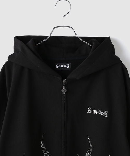 SUPPLIER(サプライヤー)の「SUPPLIER / サプライヤー FirePattern Rhinestone Zip Hoodie(パーカー・メンズ・レッド/ブラック・LARGE/MEDIUM)」の7枚目の写真