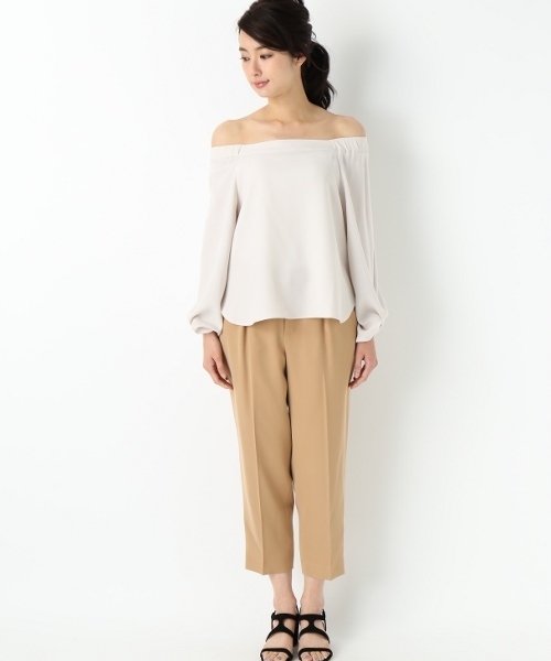 Spick & Span(スピックアンドスパン)の「≪追加≫【CLASSY.×Spick & Spanコラボ】ダブルサテン SET UP◆(その他パンツ・レディース・ホワイト/ネイビー/ナチュラル・38/36)」の4枚目の写真