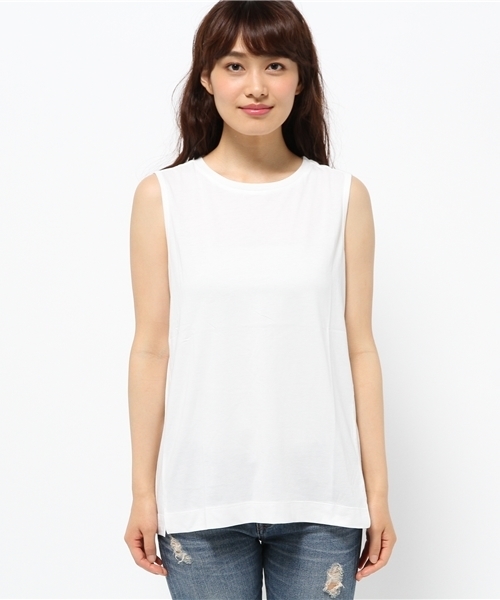 NANO universe（ナノユニバース）の「ベーシックノースリTee（Tシャツ/カットソー・レディース・オフホワイト/クリーム/ラベンダー/チャコール/ライトカーキ/ライトグレー・36/38）」の7枚目の写真