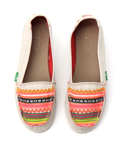 sanuk(サヌーク)の「SANUK / W RIC RAC ROW(モカシン/デッキシューズ・レディース・ブラック/オフホワイト・23.0cm/24.0cm/25.0cm/22.0cm)」の2枚目の写真