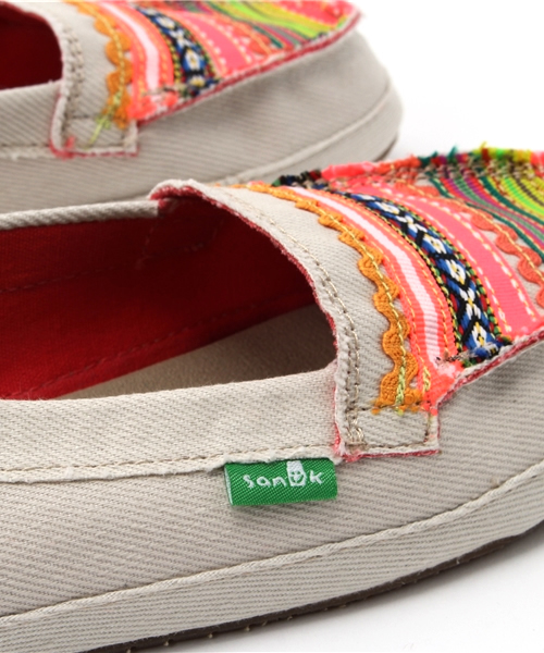 sanuk(サヌーク)の「SANUK / W RIC RAC ROW(モカシン/デッキシューズ・レディース・ブラック/オフホワイト・23.0cm/24.0cm/25.0cm/22.0cm)」の9枚目の写真