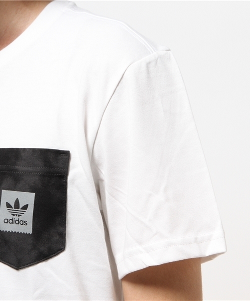 adidas（アディダス）の「オリジナルス Tシャツ[CLI CRST PK TEE]（Tシャツ/カットソー・メンズ・ホワイト・SMALL/LARGE/MEDIUM/X-LARGE/XXX-LARGE/X-SMALL/XX-LARGE）」の5枚目の写真