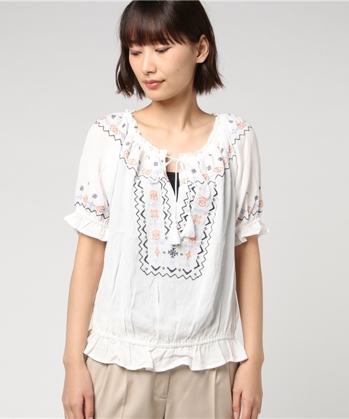 Heather（ヘザー）の「ボヘシシュウブラウス半袖　757609（シャツ/ブラウス・レディース・ブラック系その他/ホワイト系その他/レッド系その他・FREE）」の4枚目の写真