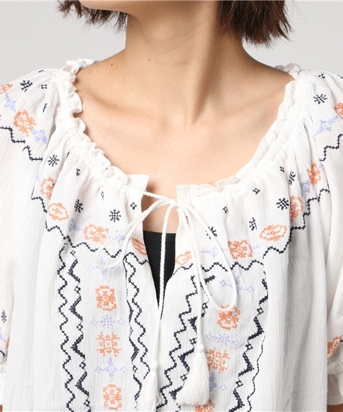 Heather（ヘザー）の「ボヘシシュウブラウス半袖　757609（シャツ/ブラウス・レディース・ブラック系その他/ホワイト系その他/レッド系その他・FREE）」の7枚目の写真