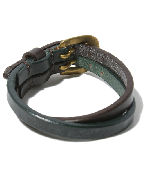 BEAMS（ビームス）の「BEAMS / 2連ブライドルブレス（ブレスレット・メンズ・ブラック/ライトブラウン/ダークグリーン・ONE SIZE）」の4枚目の写真
