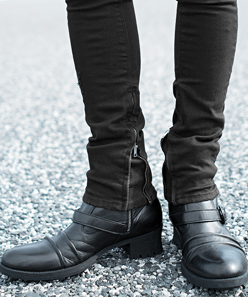 FUGA（フーガ）の「リメイク加工裾ZIPストレッチスキニーカラーパンツ