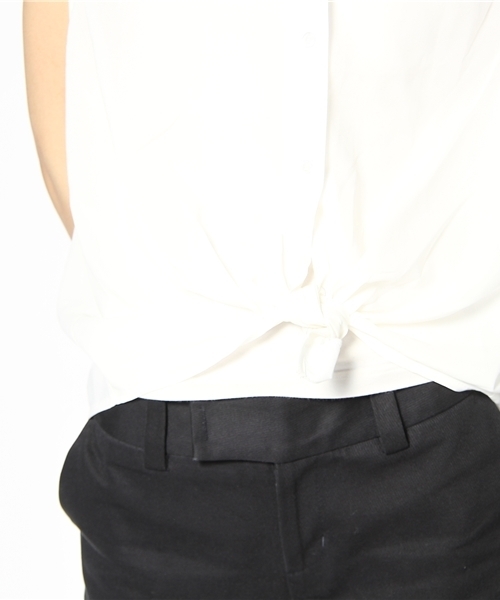 MIDWEST(ミッドウエスト)の「MINK PINK 襟レースノースリーブシャツ(シャツ/ブラウス・レディース・オフホワイト・SMALL)」の5枚目の写真