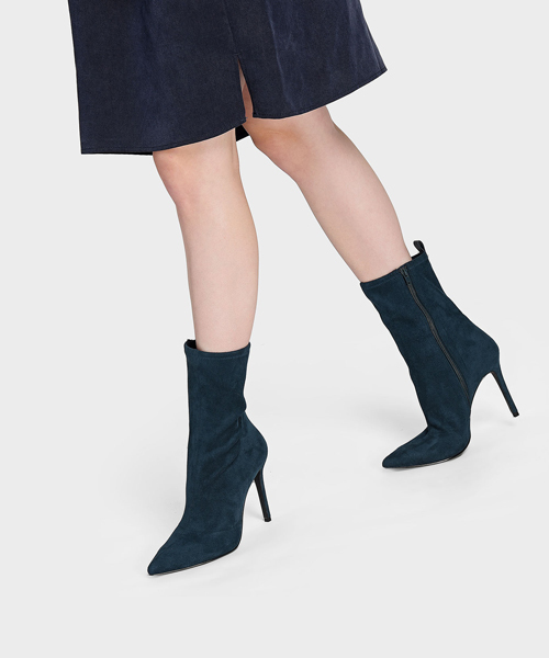 CHARLES & KEITH(チャールズ & キース)の「テクスチャードカフブーツスティレット / TEXTURED CALF BOOT STILETTOS(ブーツ・レディース・ネイビー/ブラック/グレー・22.5cm/23.5cm/23cm/24.5cm/25.5cm/25cm)」の9枚目の写真