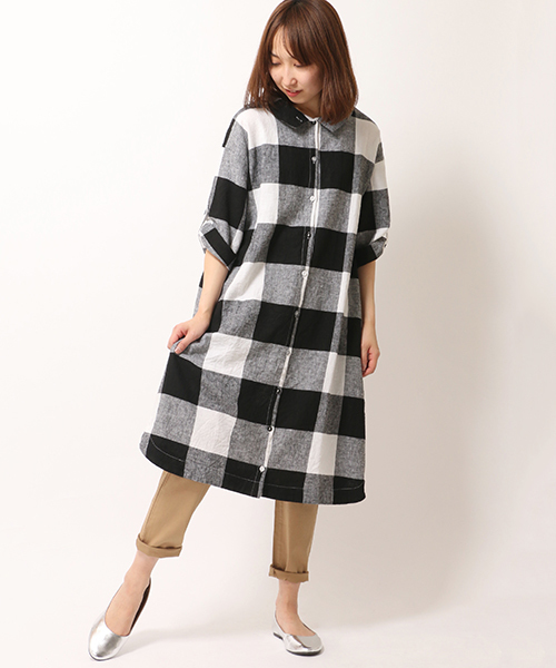 LBC(エルビーシー)の「3WAY袖ロールアップワンピース(ワンピース・レディース・ネイビー/スカイブルー/ホワイト・MEDIUM/L/LARGE/M)」の1枚目の写真