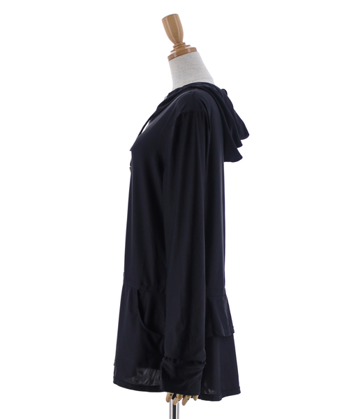 TeddyShop（テディショップ）の「【UVカット率 99.9%以上】長袖ロング丈ラッシュガード 水着レディース体型カバー【WEＢ限定】［大きいサイズ有］水陸両用（ラッシュガード・レディース・ホワイト/ライトブルー/ピンク系その他/イエロー/スモークピンク/グリーン系その他/ブラック/ネイビー/ブルー・XL/L/M/S）」の17枚目の写真