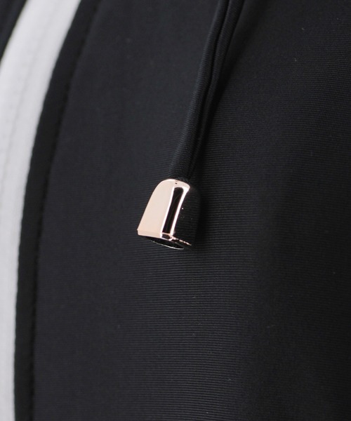 TeddyShop（テディショップ）の「【UVカット率 99.9%以上】長袖ロング丈ラッシュガード 水着レディース体型カバー【WEＢ限定】［大きいサイズ有］水陸両用（ラッシュガード・レディース・ホワイト/ライトブルー/ピンク系その他/イエロー/スモークピンク/グリーン系その他/ブラック/ネイビー/ブルー・XL/L/M/S）」の13枚目の写真