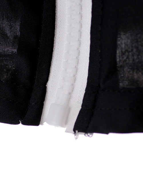 TeddyShop（テディショップ）の「【UVカット率 99.9%以上】長袖ロング丈ラッシュガード 水着レディース体型カバー【WEＢ限定】［大きいサイズ有］水陸両用（ラッシュガード・レディース・ホワイト/ライトブルー/ピンク系その他/イエロー/スモークピンク/グリーン系その他/ブラック/ネイビー/ブルー・XL/L/M/S）」の12枚目の写真