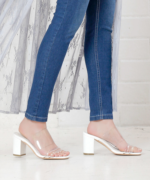 KOBE LETTUCE（コウベレタス）の「PCVクリアベルト7cmチャンキーヒールサボサンダル シューズ レディース[I1560]神戸レタス（サンダル・レディース・ブラック/シルバー/ベージュ系その他/ホワイト・L/LL/M/S）」の13枚目の写真