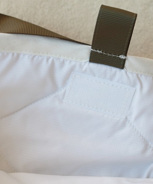 TODAYFUL（トゥデイフル）の「キルティングナイロンサコッシュ（ショルダーバッグ・レディース・ホワイト/ブラック/カーキ・FREE）」の14枚目の写真