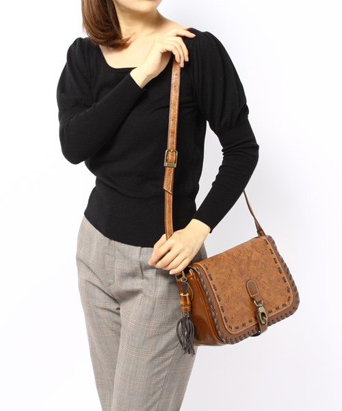 goa（ゴア）の「ペイズリー型押しショルダーBag（ショルダーバッグ・レディース・ブラウン・FREE）」の3枚目の写真