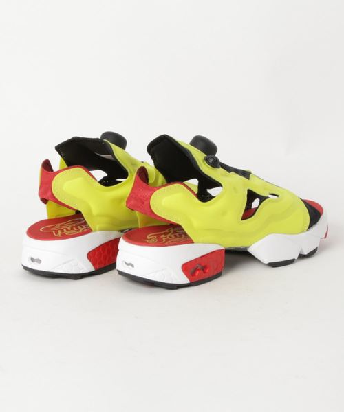 Reebok（リーボック）の「INSTAPUMP FURY SANDAL EF2922（サンダル・メンズ・イエロー・23cm/24cm/25cm/26cm/27cm/28cm）」の2枚目の写真