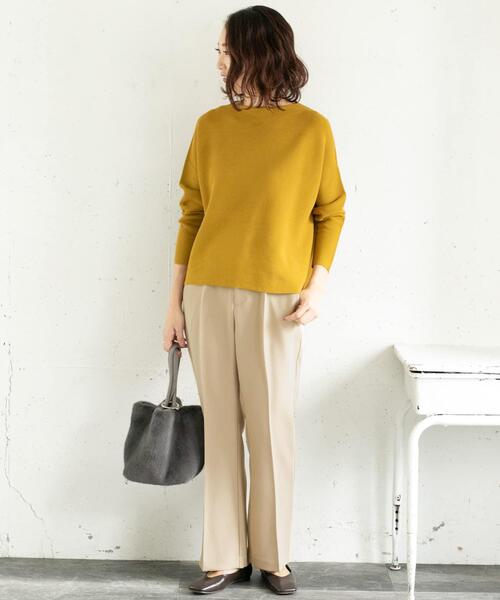 URBAN RESEARCH ROSSO（アーバンリサーチロッソ）の「ノータックフレアパンツ∴（その他パンツ・レディース・ブラック/ベージュ/グリーン・38/36）」の5枚目の写真