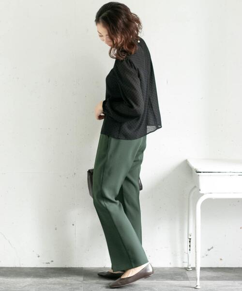 URBAN RESEARCH ROSSO（アーバンリサーチロッソ）の「ノータックフレアパンツ∴（その他パンツ・レディース・ブラック/ベージュ/グリーン・38/36）」の13枚目の写真