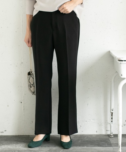 URBAN RESEARCH ROSSO（アーバンリサーチロッソ）の「ノータックフレアパンツ∴（その他パンツ・レディース・ブラック/ベージュ/グリーン・38/36）」の2枚目の写真