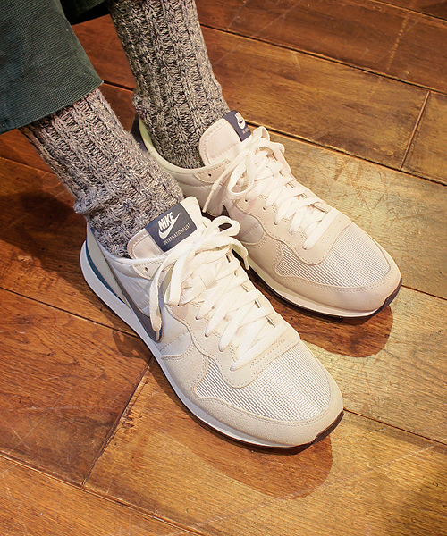 CIAOPANIC（チャオパニック）の「【NIKE】インターナショナリスト（スニーカー・メンズ・ブルー/グレー/ブラック/オレンジ・26/27/28）」の3枚目の写真