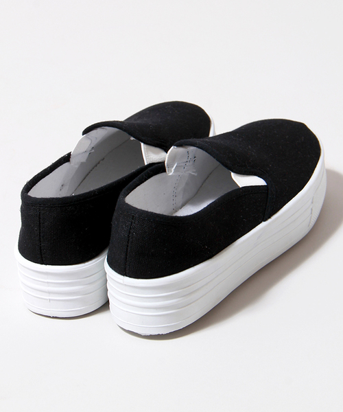 WEGO（ウィゴー）の「WEGO/厚底スリッポン（スニーカー・レディース・ホワイト/ブラック/カモフラージュ/ブラック系その他/その他2・24.5cm/23.5cm）」の6枚目の写真