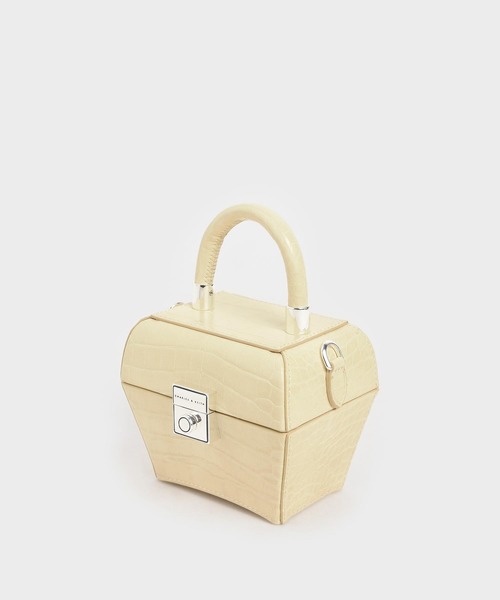 CHARLES & KEITH（チャールズ & キース）の「クロックエフェクト ミニスカルプチャーバッグ / Croc-Effect Mini Sculptural Bag（ハンドバッグ・レディース・ベビーピンク/マルチ/イエロー/ライトアッシュグレー・S）」の11枚目の写真