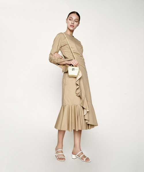 CHARLES & KEITH（チャールズ & キース）の「クロックエフェクト ミニスカルプチャーバッグ / Croc-Effect Mini Sculptural Bag（ハンドバッグ・レディース・ベビーピンク/マルチ/イエロー/ライトアッシュグレー・S）」の14枚目の写真