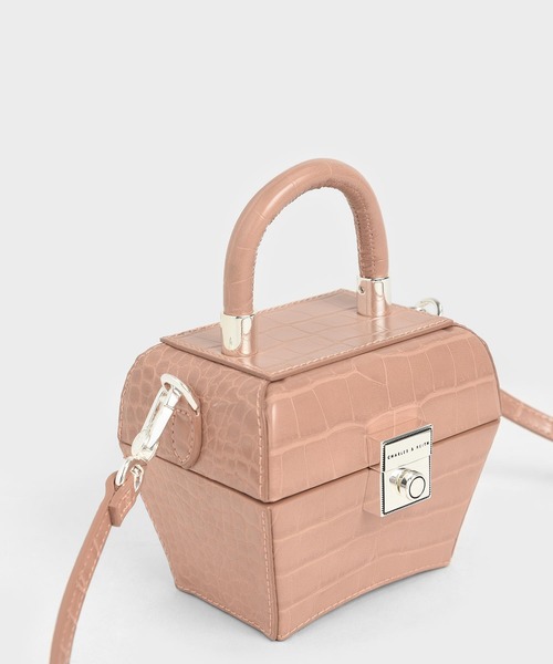 CHARLES & KEITH（チャールズ & キース）の「クロックエフェクト ミニスカルプチャーバッグ / Croc-Effect Mini Sculptural Bag（ハンドバッグ・レディース・ベビーピンク/マルチ/イエロー/ライトアッシュグレー・S）」の16枚目の写真