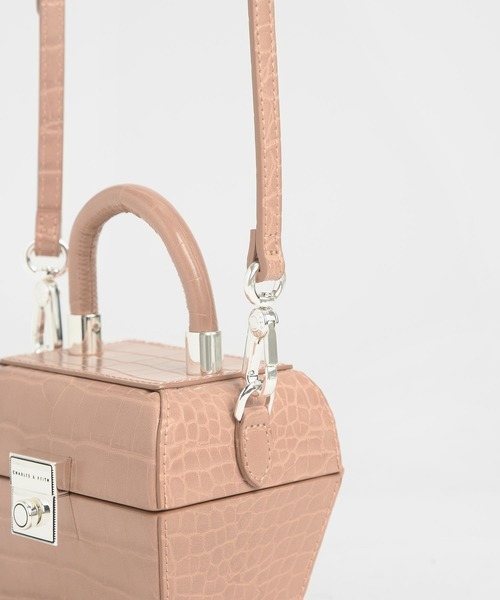 CHARLES & KEITH（チャールズ & キース）の「クロックエフェクト ミニスカルプチャーバッグ / Croc-Effect Mini Sculptural Bag（ハンドバッグ・レディース・ベビーピンク/マルチ/イエロー/ライトアッシュグレー・S）」の17枚目の写真