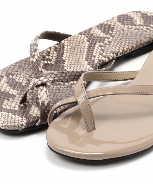 GLOBAL WORK(グローバルワーク)の「PUトングサンダル/874841(サンダル・レディース・ブラック/ライトグレー/ライトベージュ/ベージュ/ゴールド/パープル系その他2・MEDIUM/LARGE)」の9枚目の写真