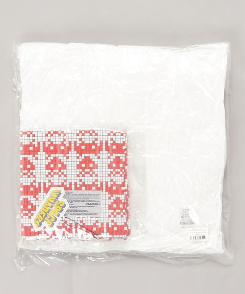 FABRICK【SPACE INVADERS】SQUARE CUSHION COVER + PILLOW（クッション/クッションカバー）｜FABRICK（ファブリック） 5,614円