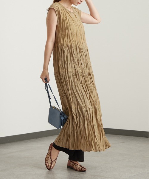 Discoat ディスコート の Zozo限定 クリンクルティアードワンピース フレアパンツ ロングｔシャツ クリンクル ワイドパンツ プリーツスカート マーメイド ワッシャー マキシ バンドカラー シアー ビッグシルエット バックスリット ルーズ マキシ丈 ワンピース