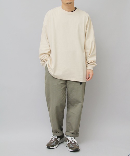 United Athle(ユナイテッドアスレ)の「5.6オンス ビッグシルエット ロングスリーブ 袖リブ Tシャツ(Tシャツ/カットソー・メンズ・ホワイト/ブラック/ブルー/ベージュ/パープル/グレー・S/M/L/XL)」の13枚目の写真