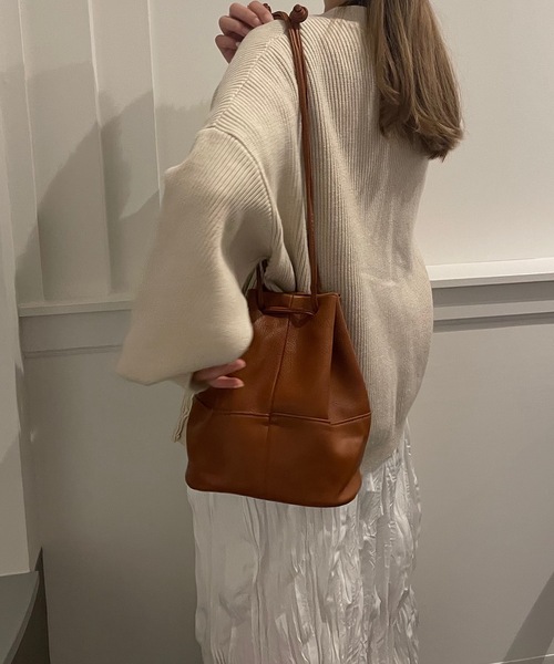 shopnikoniko（ショップニコニコ）の「巾着ショルダーバッグ 巾着型（ショルダーバッグ・レディース・ベージュ/ブラック/ブラウン/ホワイト/ワイン・フリー）」の16枚目の写真