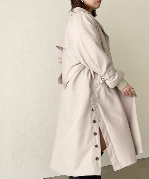 Shelly island(シェリーアイランド)の「サイドスリットロングトレンチコート【Shelly island】(トレンチコート・レディース・ベージュ・M)」の8枚目の写真