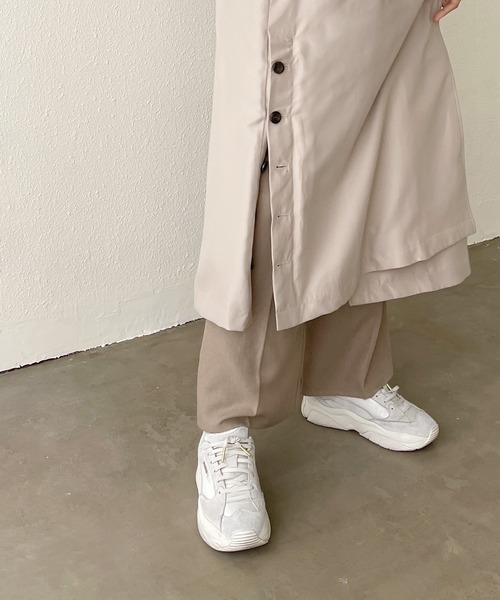 Shelly island(シェリーアイランド)の「サイドスリットロングトレンチコート【Shelly island】(トレンチコート・レディース・ベージュ・M)」の4枚目の写真