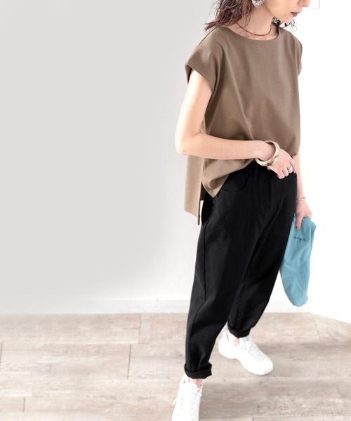 classicalelf（クラシカルエルフ）の「綿100％、さらり滑らか。シンプルフレンチトップス（Tシャツ/カットソー・レディース・ホワイト/ブラック/ベージュ/ブラウン/モカ・MEDIUM/LARGE/X-LARGE）」の4枚目の写真