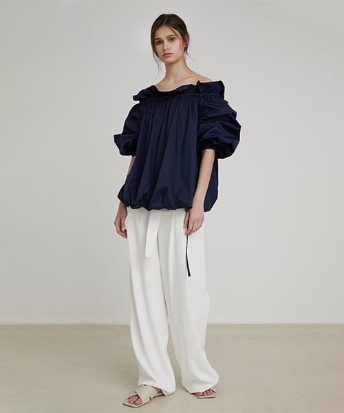 UNSPOKEN（アンスポクン）の「【UNSPOKEN】Off-shoulder volume