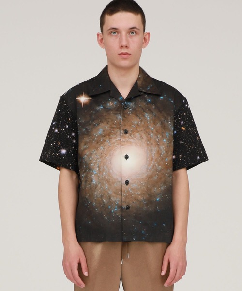 NEONSIGN（ネオンサイン）の「【NEONSIGN】Cosmo Barred Spiral × Milky CottonTwill Shirts HS（シャツ/ブラウス・メンズ・ブラック・44/46）」の3枚目の写真