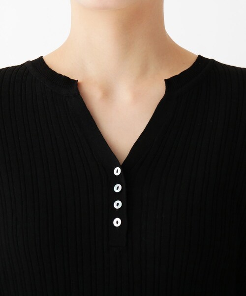 OPAQUE.CLIP（オペークドットクリップ）の「◆ファインゲージヴィスコース ランダムリブヘンリーネックニット【WEB限定サイズ】（ニット/セーター・レディース・ライトベージュ/オレンジ系9/ホワイト系/ガンメタ/ブラック・42/38/40）」の15枚目の写真