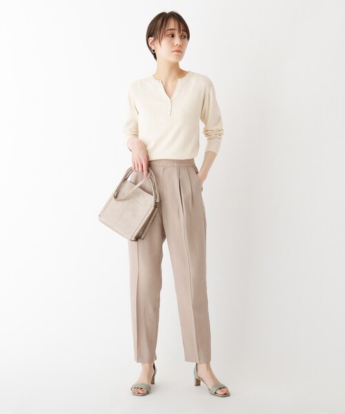 OPAQUE.CLIP（オペークドットクリップ）の「◆ファインゲージヴィスコース ランダムリブヘンリーネックニット【WEB限定サイズ】（ニット/セーター・レディース・ライトベージュ/オレンジ系9/ホワイト系/ガンメタ/ブラック・42/38/40）」の7枚目の写真