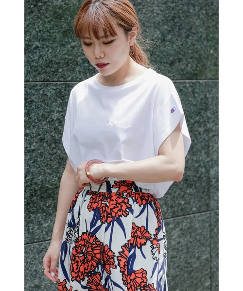 Champion(チャンピオン)の「(Champion)<ROSE BUD別注>Championチャンピオンカットソー(Tシャツ/カットソー・レディース・ブラック/ピンク/グリーン/ホワイト系その他・MEDIUM/SMALL)」の1枚目の写真